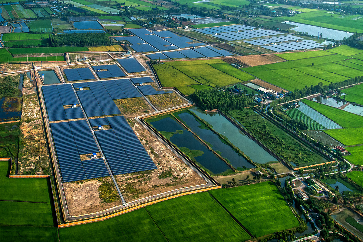 Azul Reformas ofrece servicios de instalación de energía solar para empresas e industria en Castellón