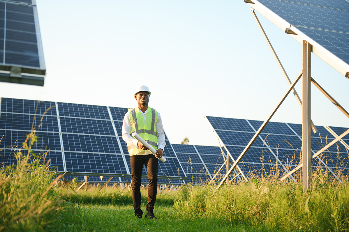 Azul Reformas ofrece servicios de instalación de energía solar para empresas e industria en Vila-real