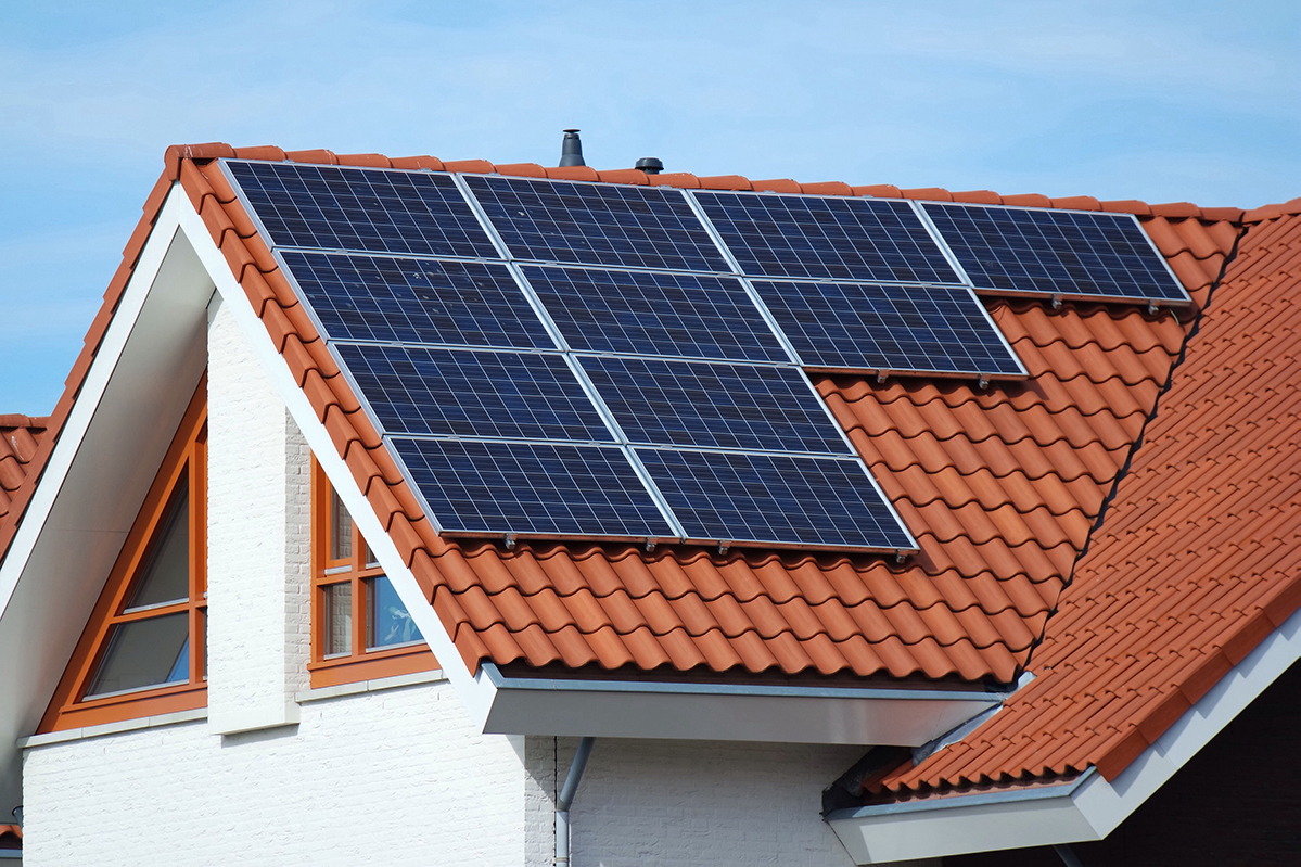 Azul Reformas ofrece instalación de energía solar para viviendas y particulares en Oropesa